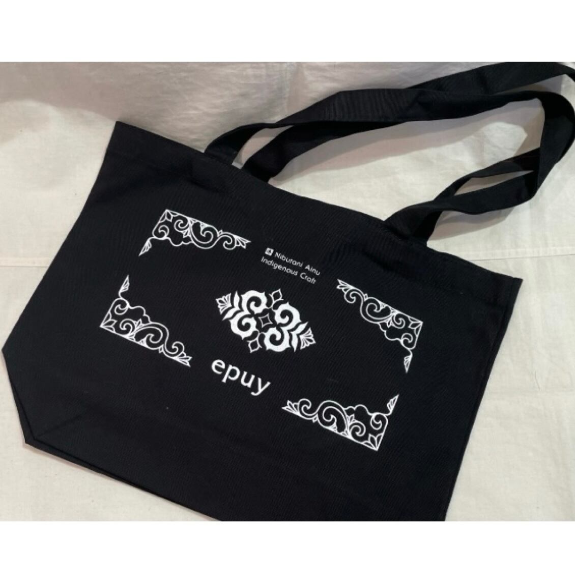 関根 真紀】アイヌ文様 トートバッグ(横型) | アイヌモシリ オンライン