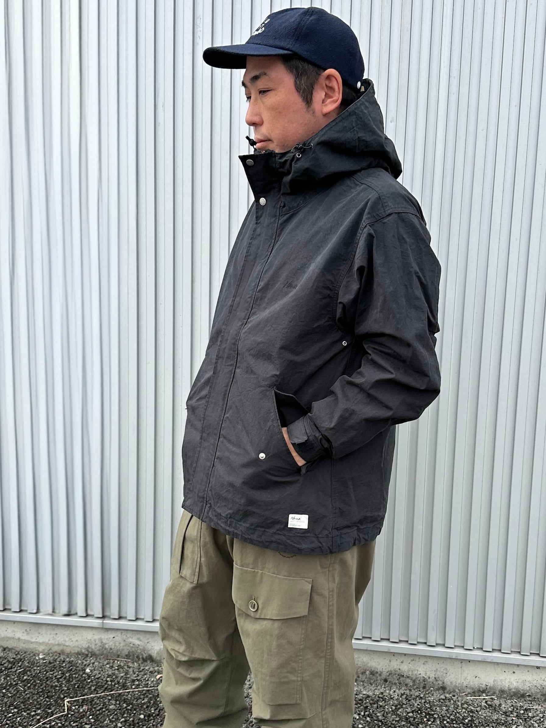 NANGA ナンガ DRY COTTON FIELD SHORT PARKA | full of life