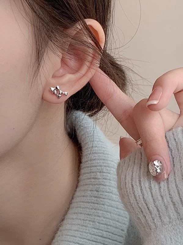 【即納商品】tres ribbon pierce