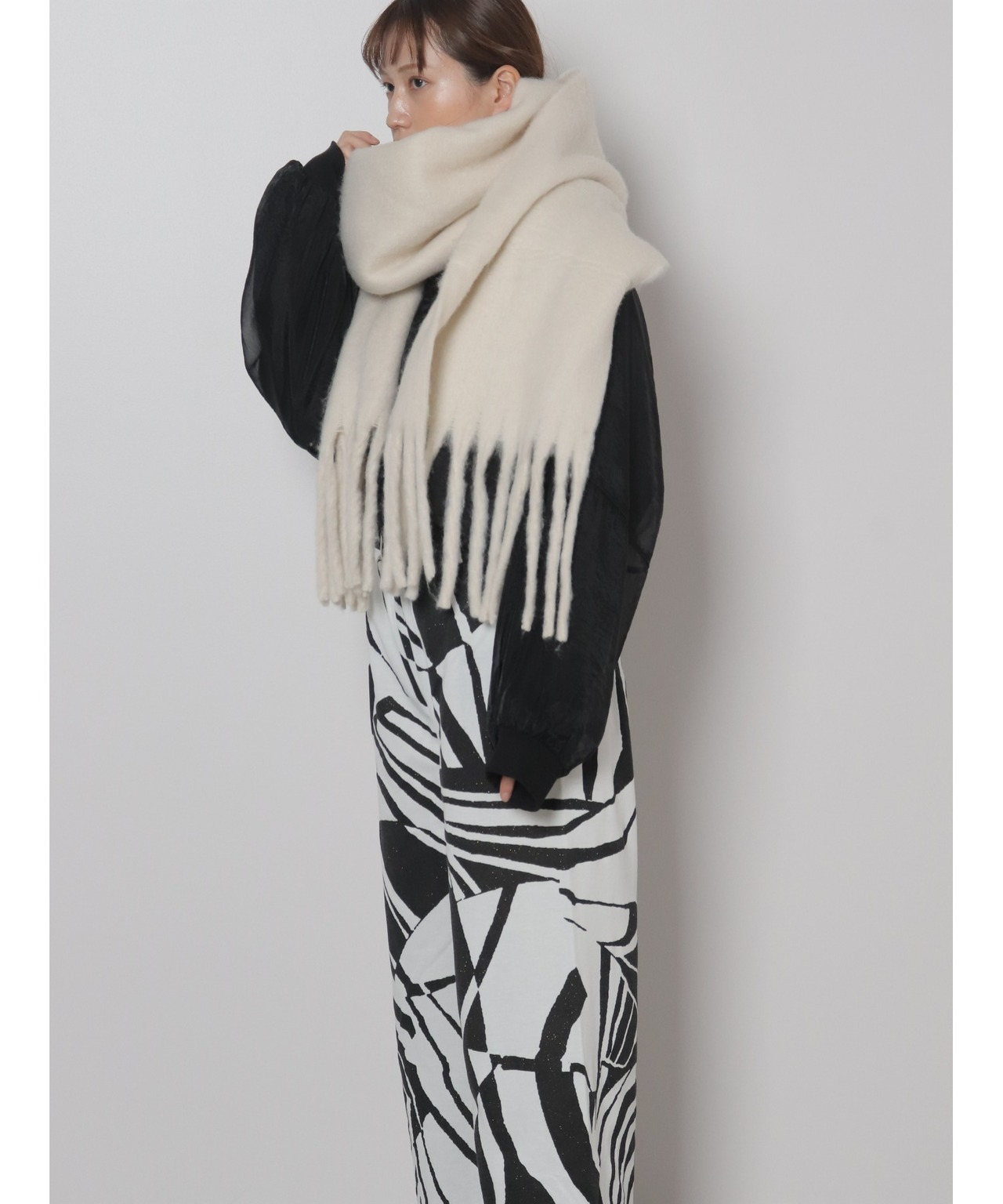 OI200514 フラッフィーストール light beige