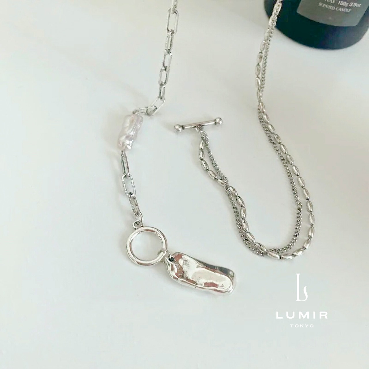 モダンシルバーレイヤードネックレス