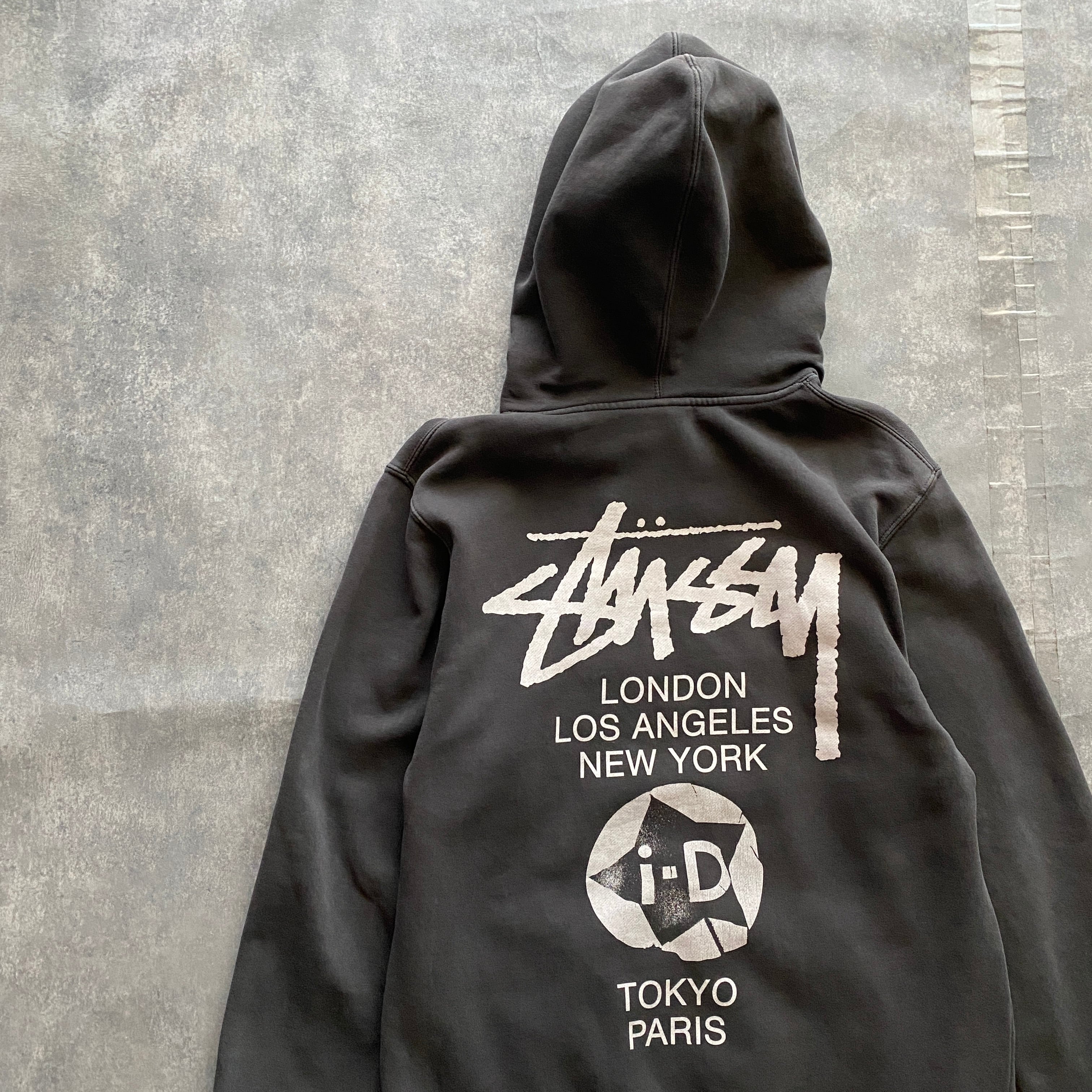 stussy×i-D ステューシー 折れクラウン ワールドツアー バックプリント