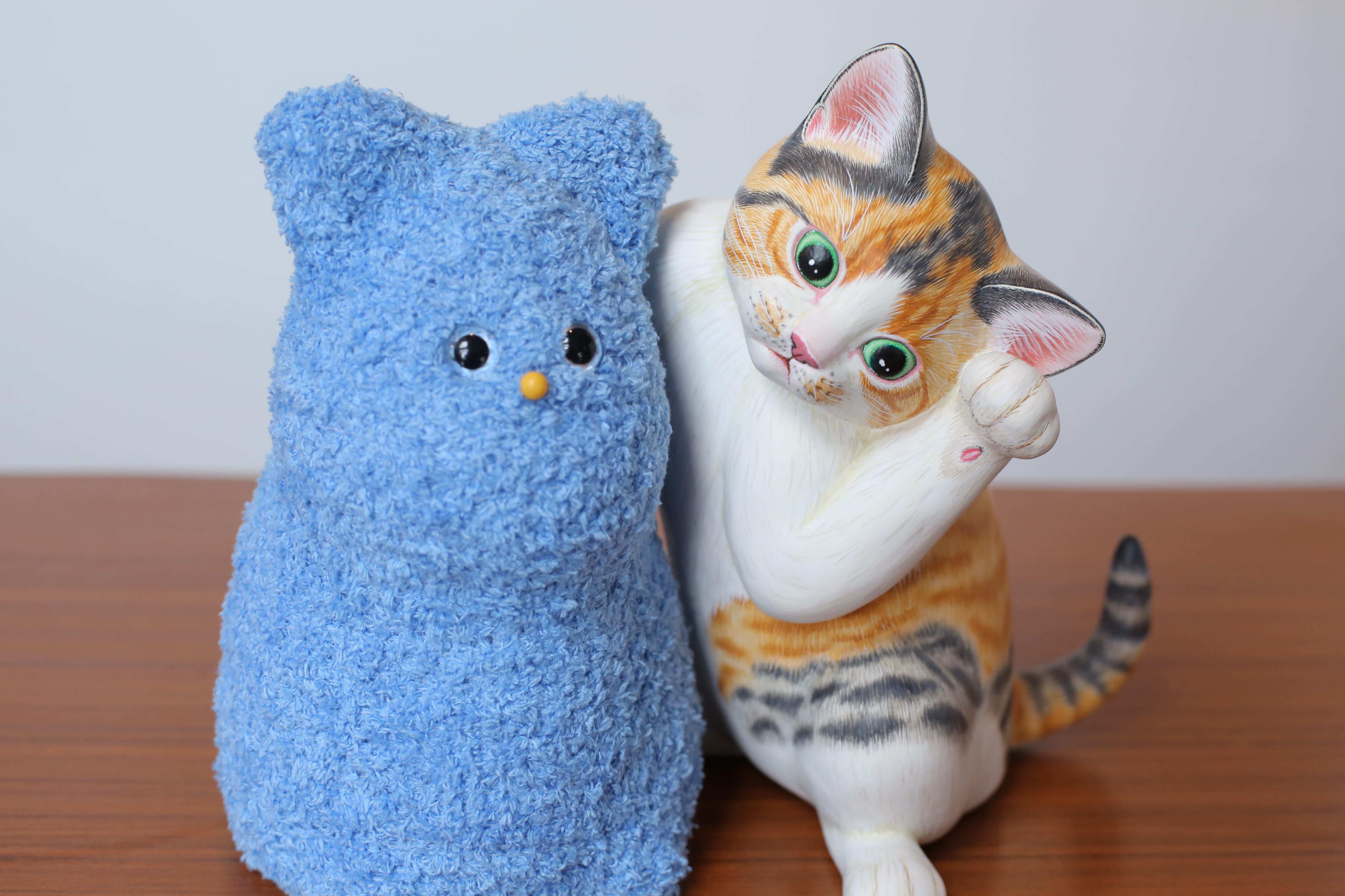 仲良し招き左手上げ ミケ猫｜宮地乃梨子 | manekinekoya