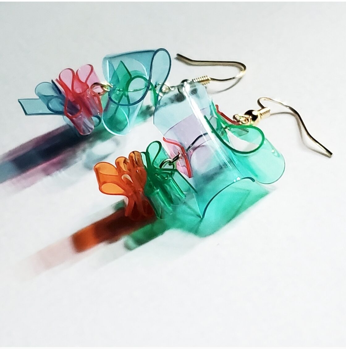 近未来的なアクセサリー