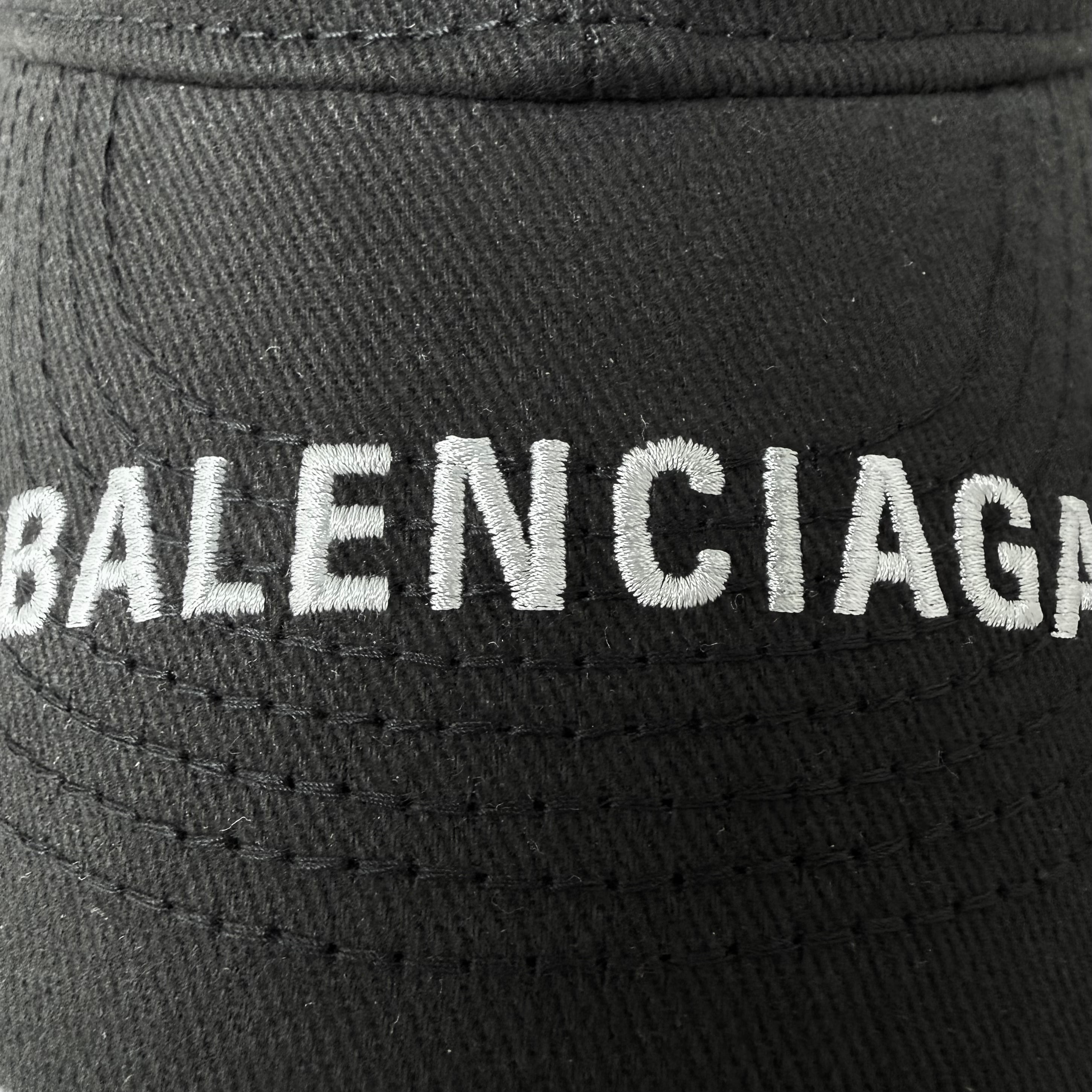 BALENCIAGA Logo Visor Cap Black L 59 | BRAND RESORT Online |【公式