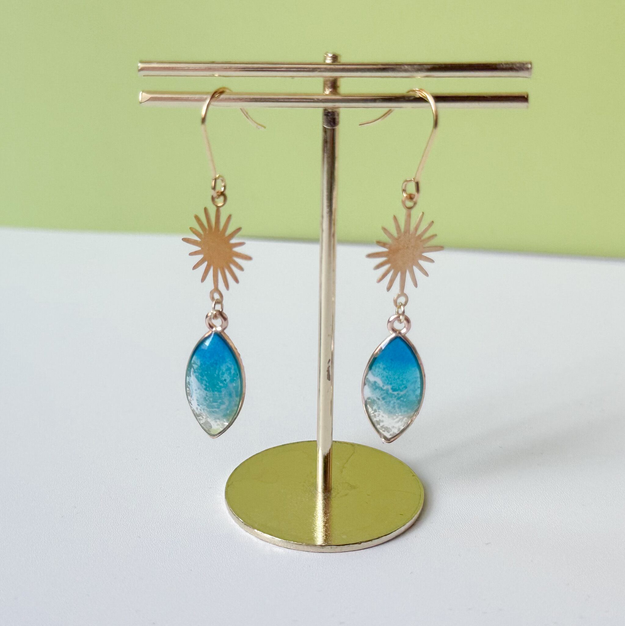 海色ピアス・イヤリング＊海レジンアート オーシャンアート | 花と海と