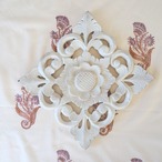 ブロックプリント生地【50cm単位】インド綿 花柄 白×グレージュ×薄茶 #16926-YL4