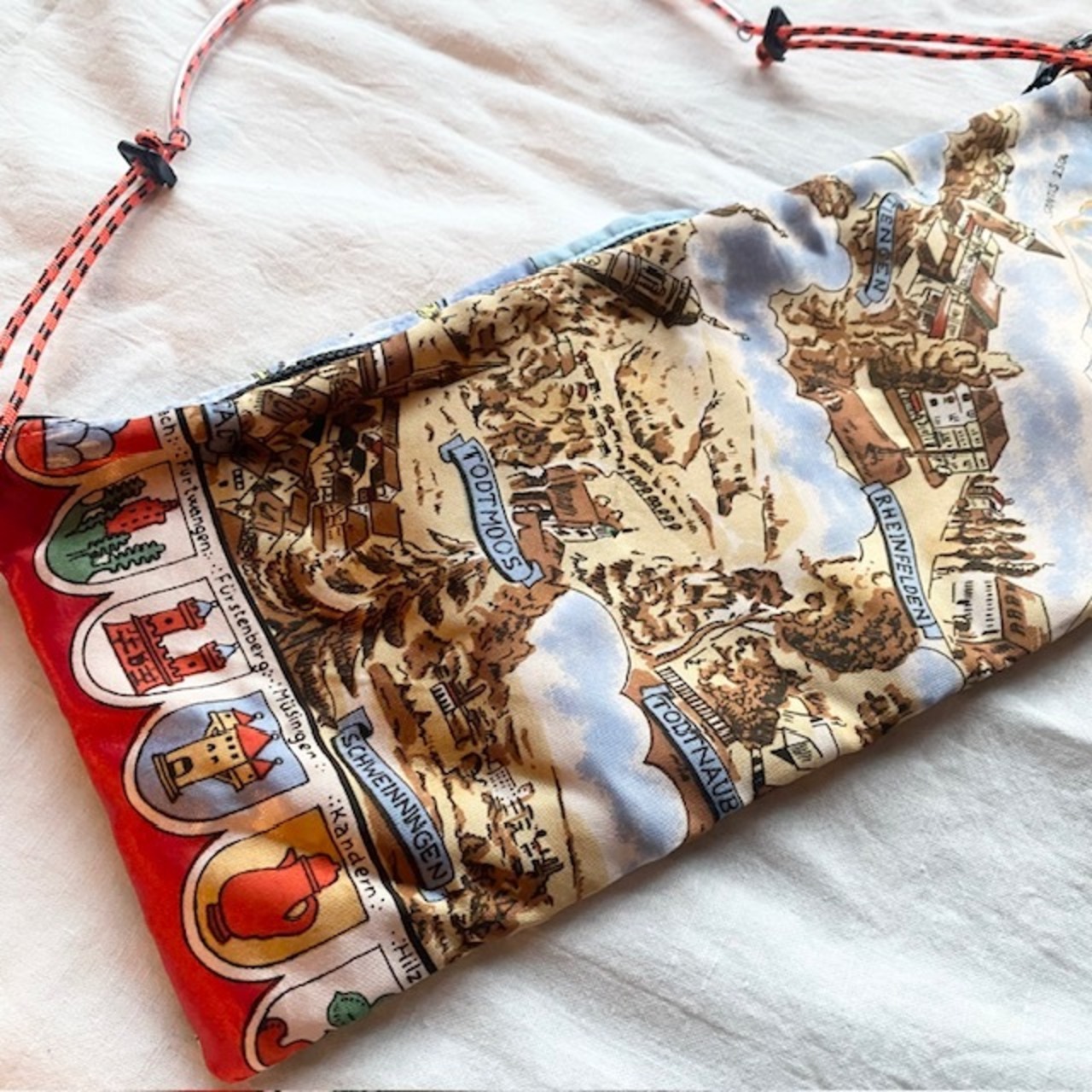 yes!yes!非非：souvenir sacoche