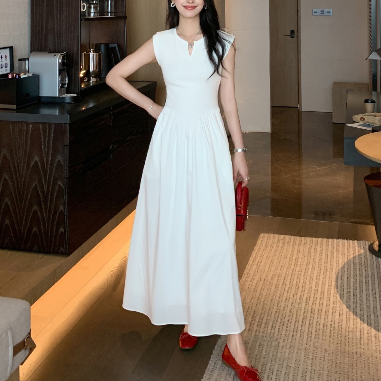 フレンチスリーブ Vネックフレアワンピース A4130