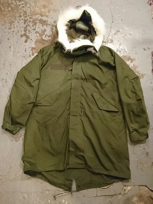 US ARMY "M-65 PARKA SMALL-REGULAR" N.O.S