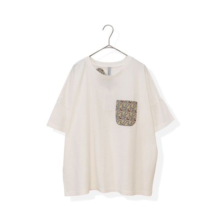 【Emago.】ポケット付き半袖Tシャツ|トリと洋ナシ