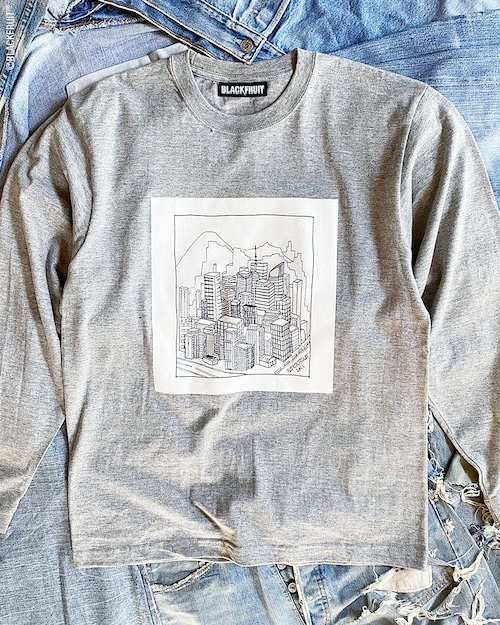 TOWNSCAPE ILLUSTRATION LONG-SLEEVE-SHIRT