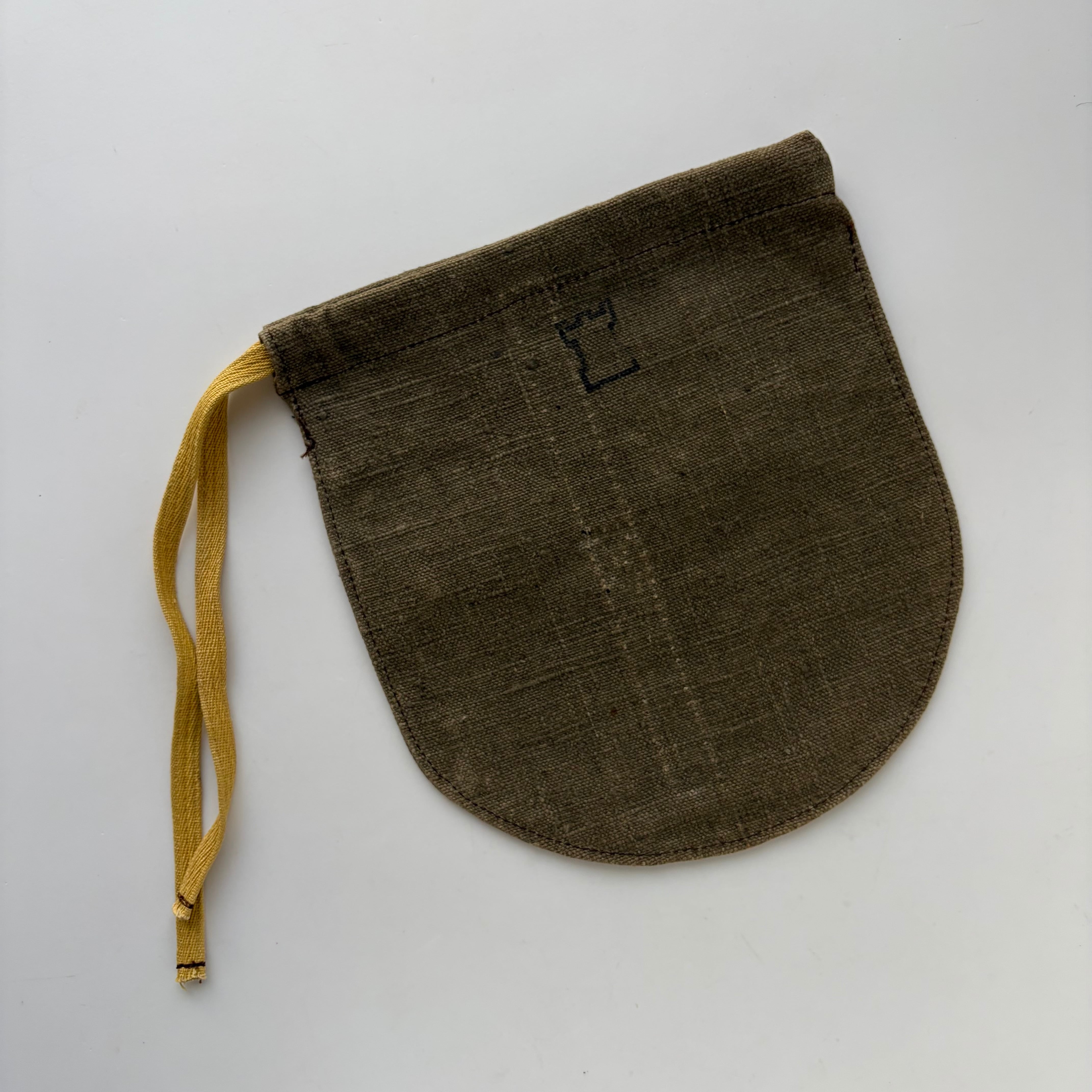 Finnish Military Canvas Pouch | troldhaugen antiques ｜ 北欧