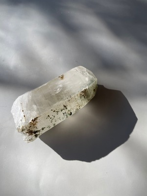 パキスタン　ギルギット　スカルドゥ産　曲がり水晶　セルフフィード