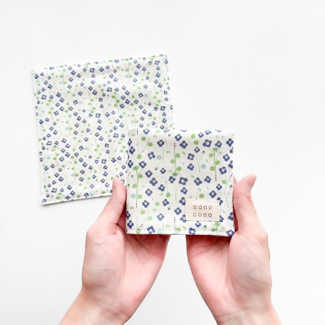 数量限定『 春を知らせる青い花 』名入れ可｜国産ガーゼ+オーガニックコットン｜ガーゼハンカチ｜プチギフト｜贈り物