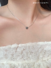 Daisy necklace