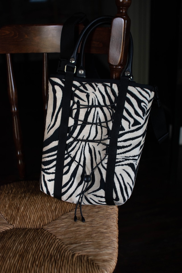 KISHIDAMIKI ”vivir” (ヴィヴィー)2way bag/ZEBRA