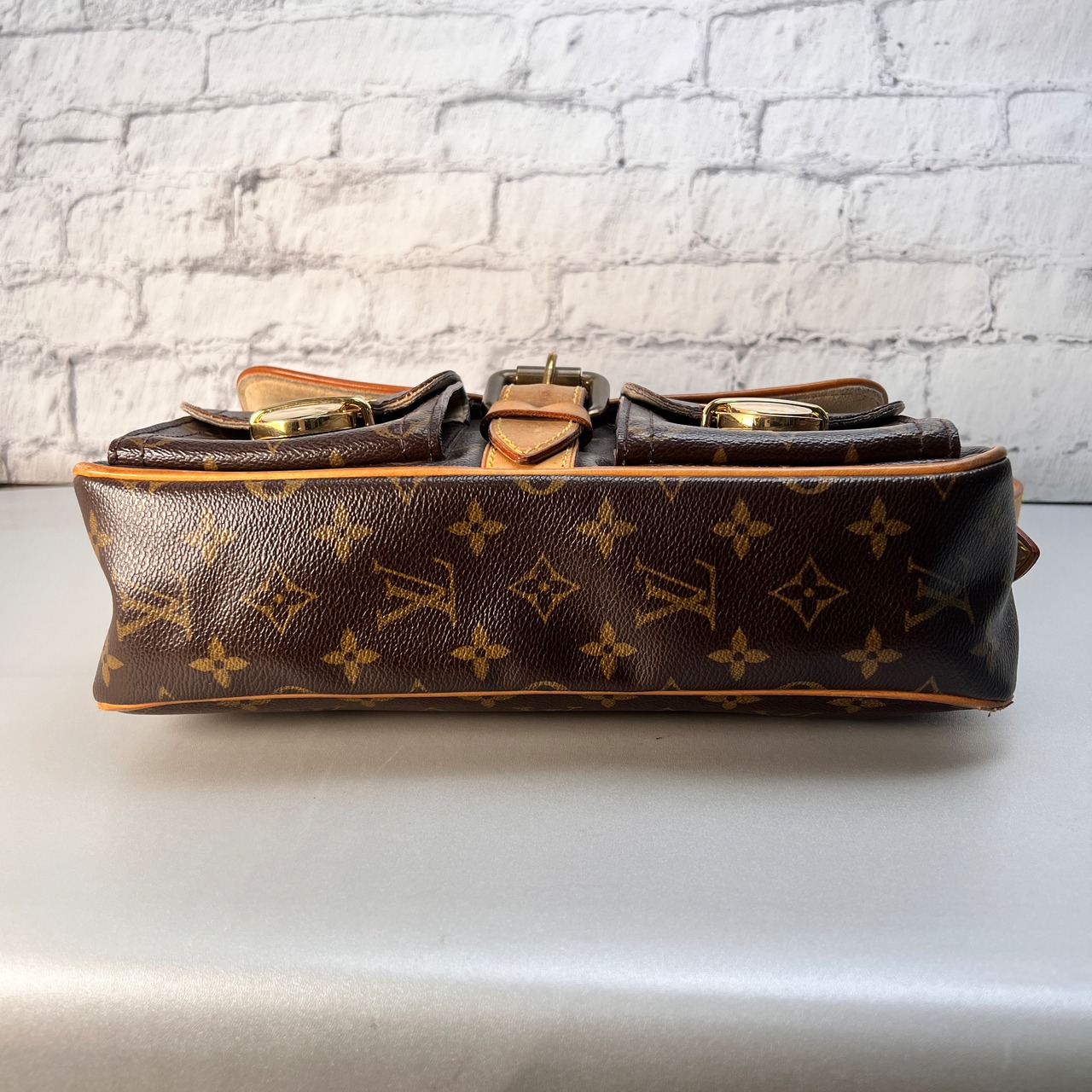 LOUIS VUITTON ルイヴィトン ハドソン モノグラム レザー ショルダーバッグ ブラウン A-12283