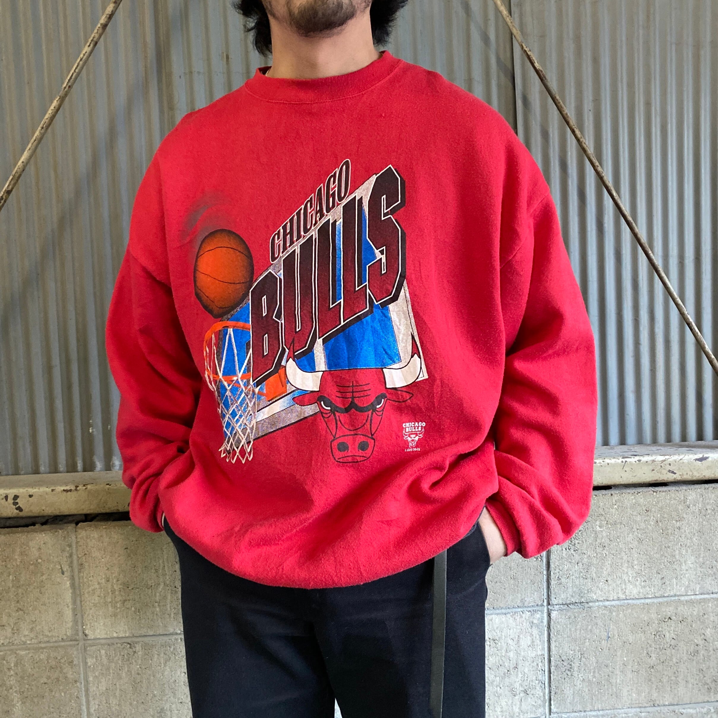 90s　vintage　NBA　BULLS　チームロゴビッグプリント　スウェット