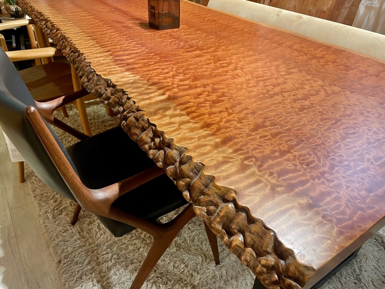 モアビ 玉杢 一枚板 2150×900-920×45 20267-2 | 千年家具 - 一枚板