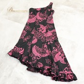 【ハワイ製 フラダンス衣装】ブラック CC Fashions ワンピース ドレス 黒 ピンク 花柄 ワンショルダー フリル 鮮やか 可愛い