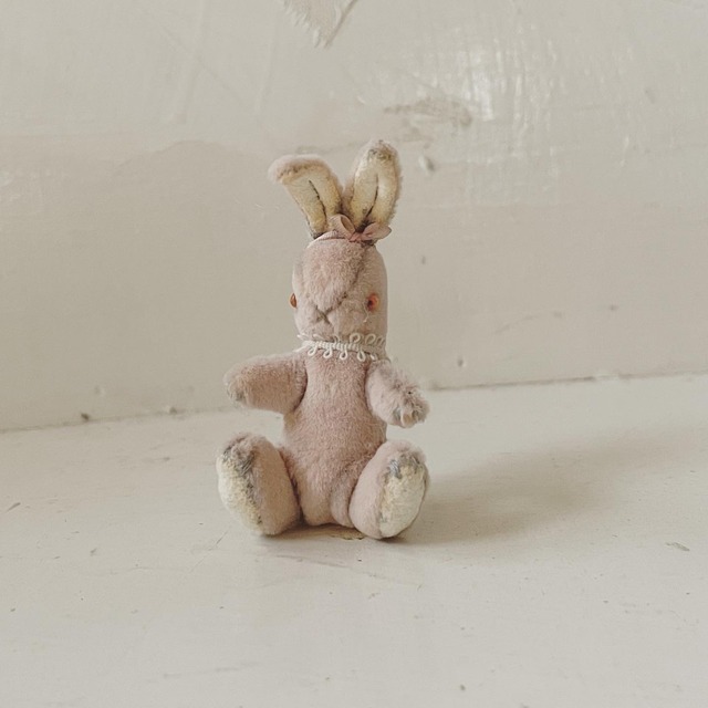 「小さいうさぎの縫いぐるみ（S）」