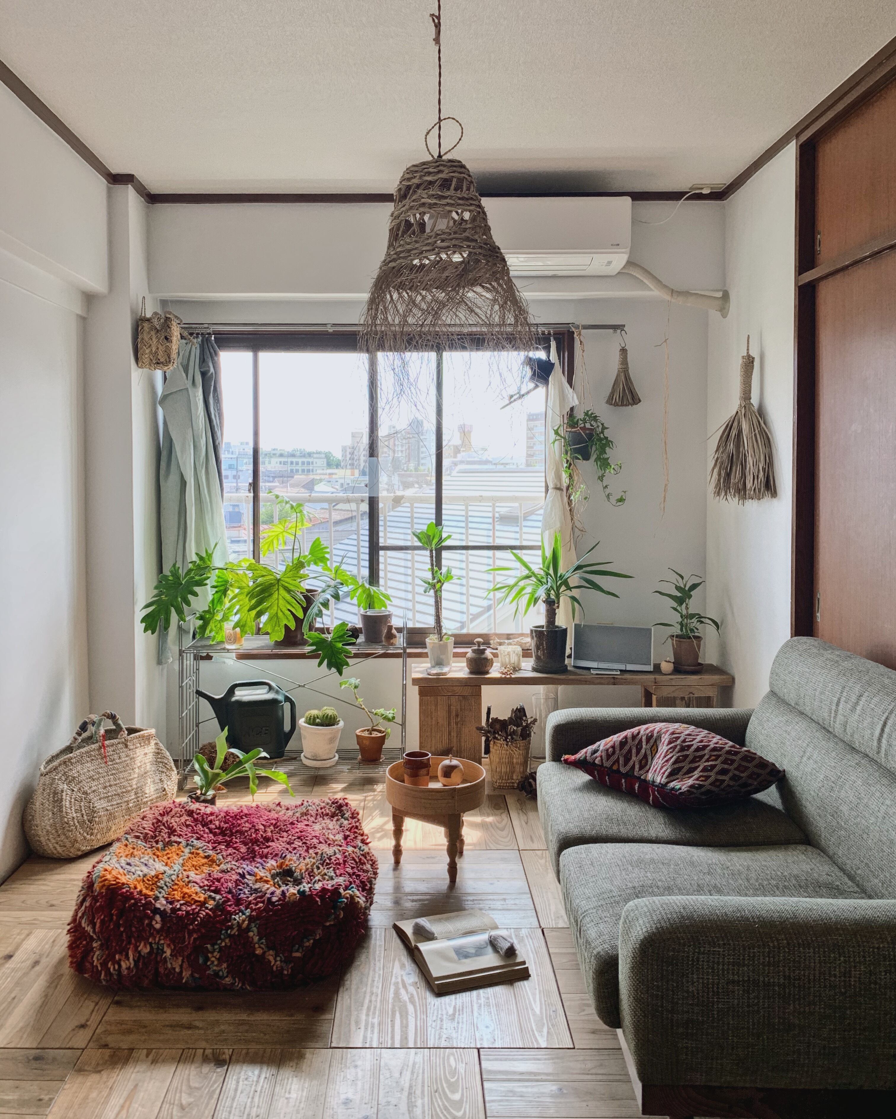 モロッコのオールドラグをリメイクしたプフ | モロッコの暮らしと手しごと