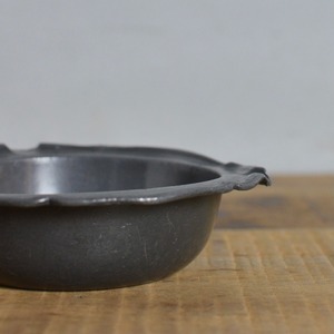 Pewter Ashtray  / ピューター アシュトレイ〈灰皿・小物入れ・器・花リム〉 112134