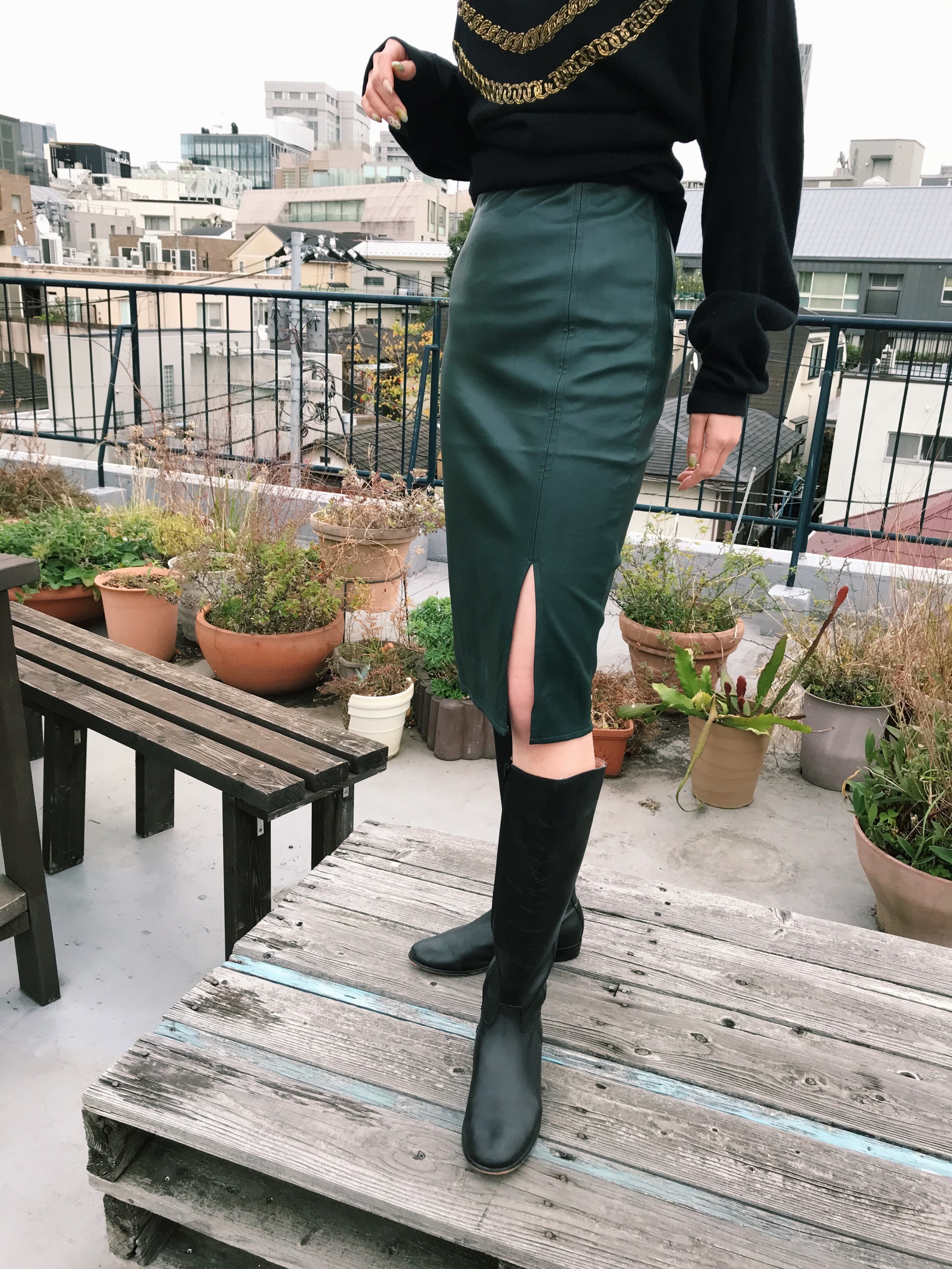 Vintage dark green fake leather skirt ( ヴィンテージ 深緑 フェイクレザー タイトスカート )