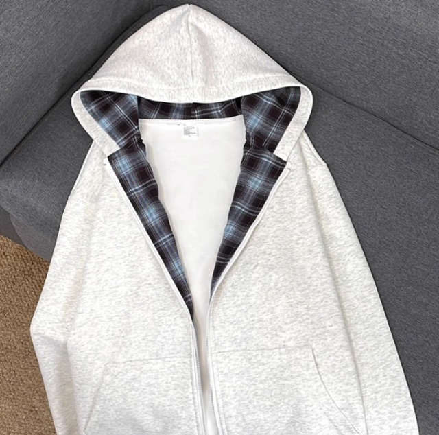 レディース トップス パーカー 長袖 フード ストリート 裏地 ファスナー ポケット 前開き かわいい シンプル カジュアル おしゃれ ラフ メンズライク マニッシュ ボーイッシュ 存在感 ベーシック アクティブ チェック 春 秋 通学 デート お出かけ 旅行 公園 女子会 休日 ショッピング コンサート ライブ お花見 カフェ ダンス ピクニック 重ね着 楽ちん プレゼント プチプラ 普段使い 着回し モテ インスタ映え 定番 S M L XL 小さいサイズ 大きいサイズ グレー ベーシックカラー