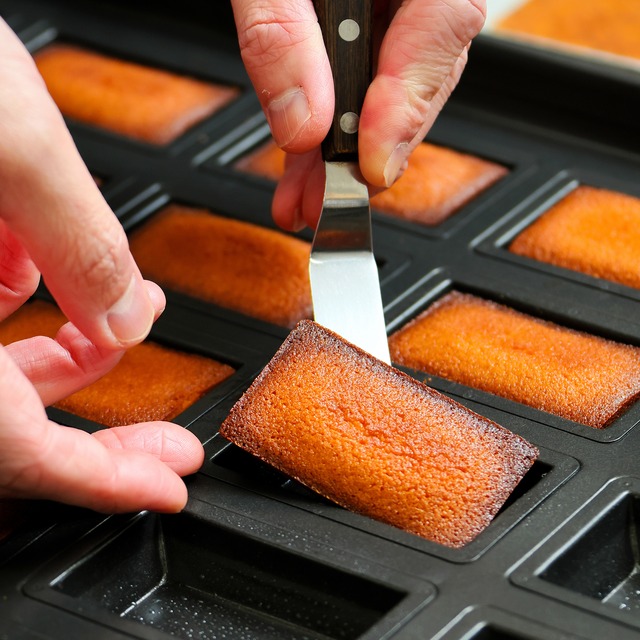 数量限定　バターたっぷり　バターダ フィナンシェ 10個 （　　ギフト　お取り寄せ　お中元　お土産　内祝　おすすめ）