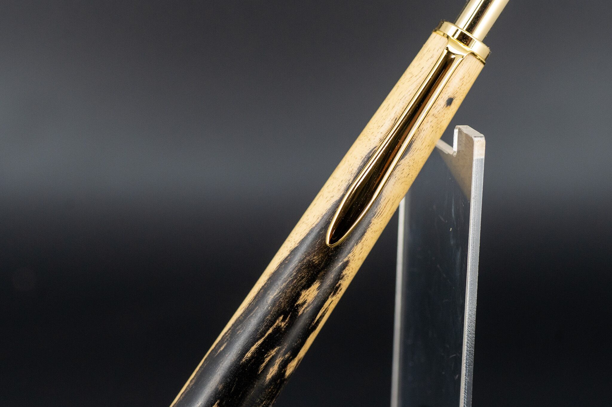 【洗練されたモノクローム】 ペールムーンエボニー gold MP