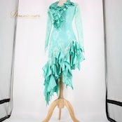 社交ダンス 衣装 ラテン ドレス ワンピース パーティ衣装 ミントグリーン 青緑 ブルー系 グリーン系 Leirena レイリーナ レース アシメ 刺繍 美しい デザイン 個性的 かわいい フォーマル ホビー ダンス フェスティバル イベント コスチューム 女性用 おしゃれ 上品 ラグジュアリー 発表会 パーティー用 練習着 フィット感 伸縮性あり 夏用