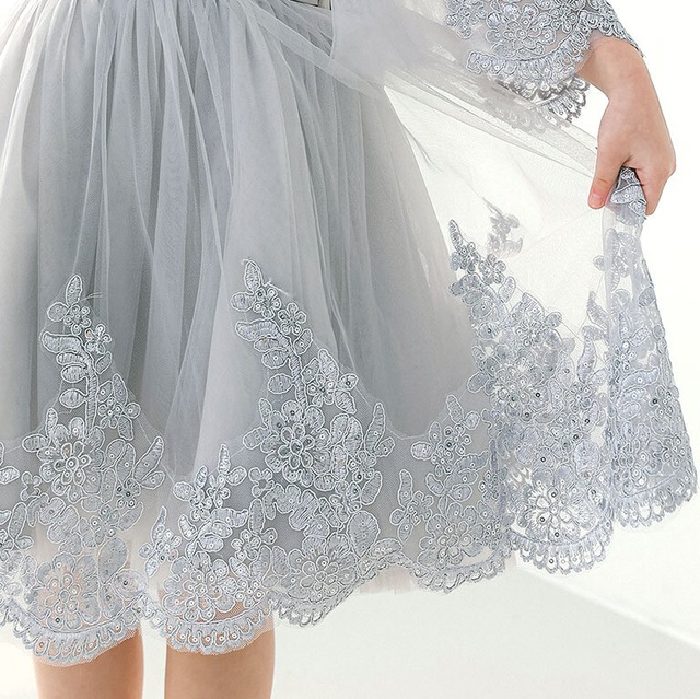 【宅配便】ふわふわ 袖付き ドレス キッズ 刺繍レース パニエ内蔵 高品質 ディアコロン 子供 子ども 発表会 演奏会 ワンピース dk096