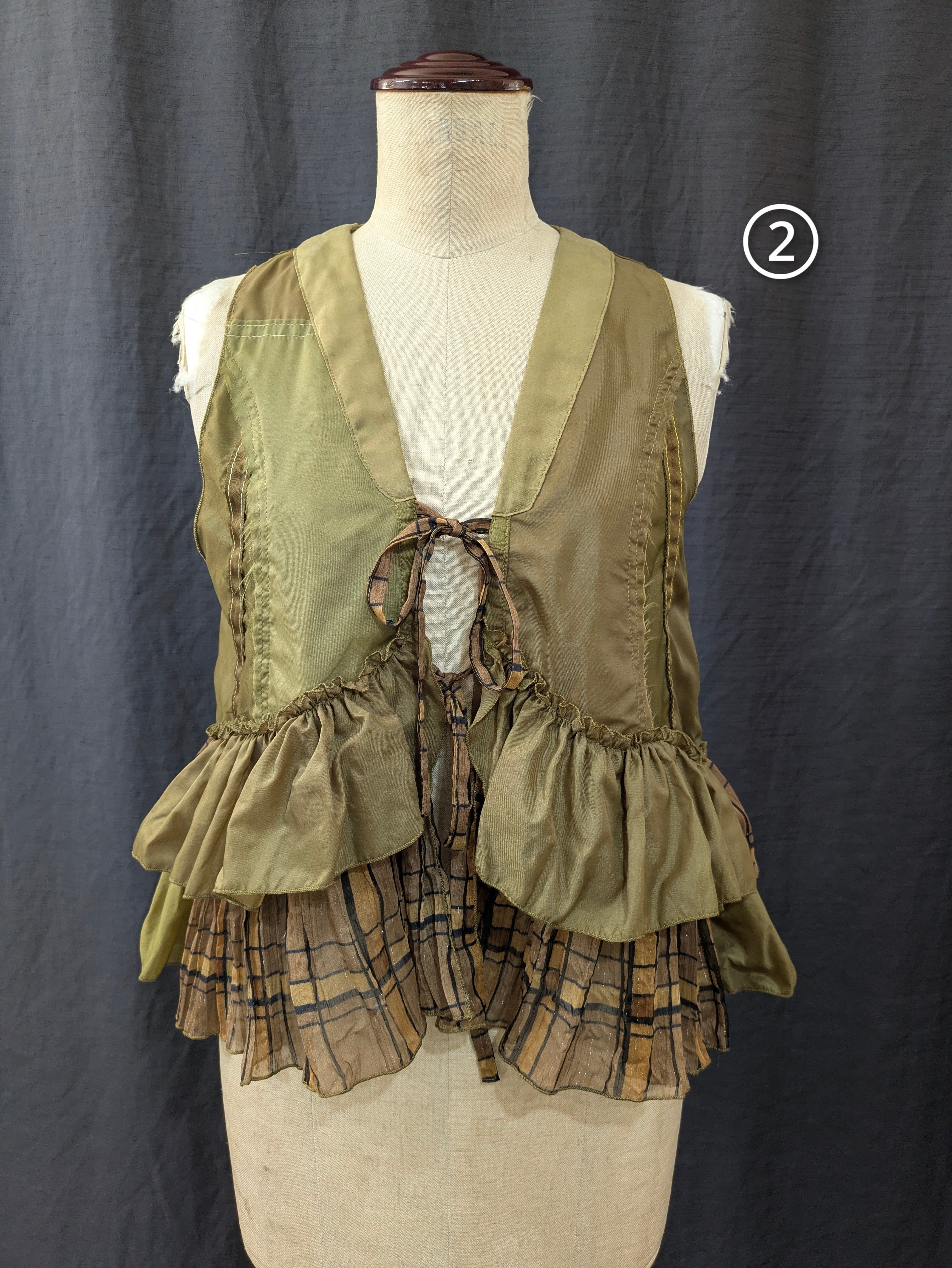 パラシュートBRNフリルベスト【リハーズオール】parachute frill vest