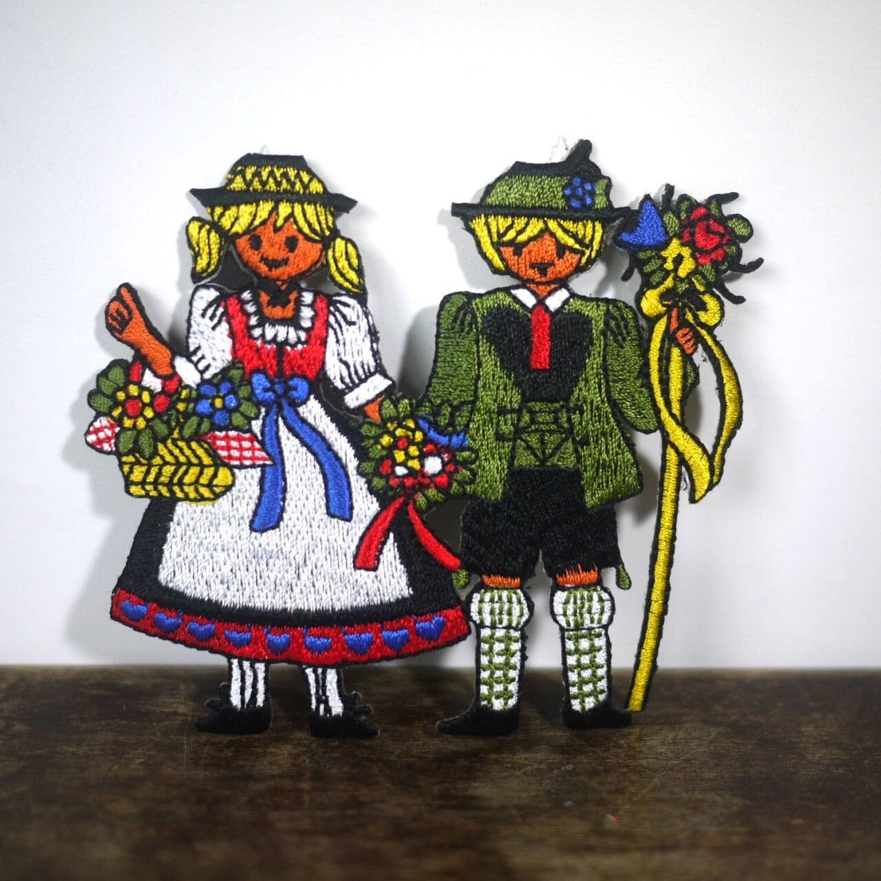 チロル アップリケ ワッペン 民族衣装 ドイツ