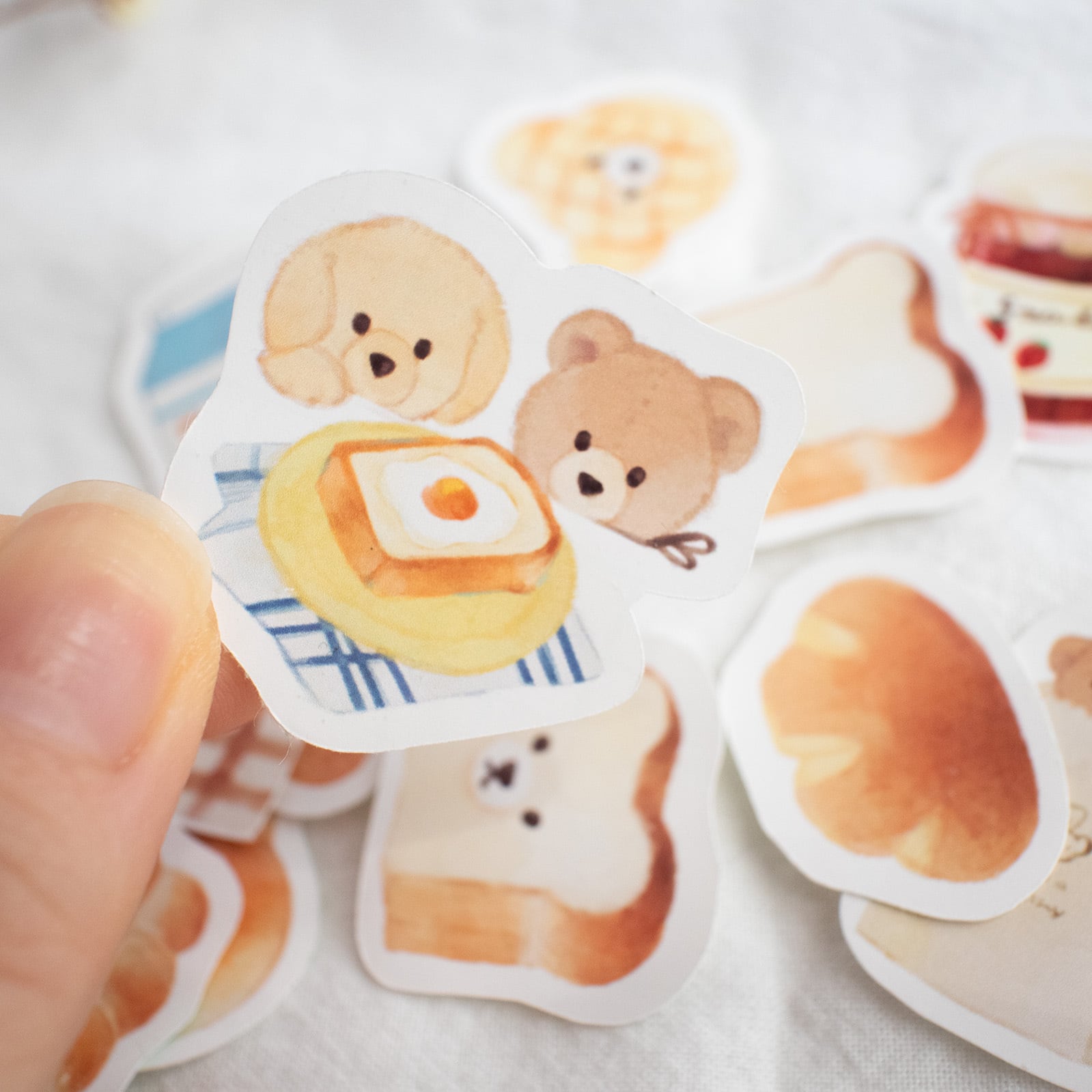 可愛いい❤️❤️フレークシール( ⸝⸝•ᴗ•⸝⸝ )くまパンのきのこ狩り