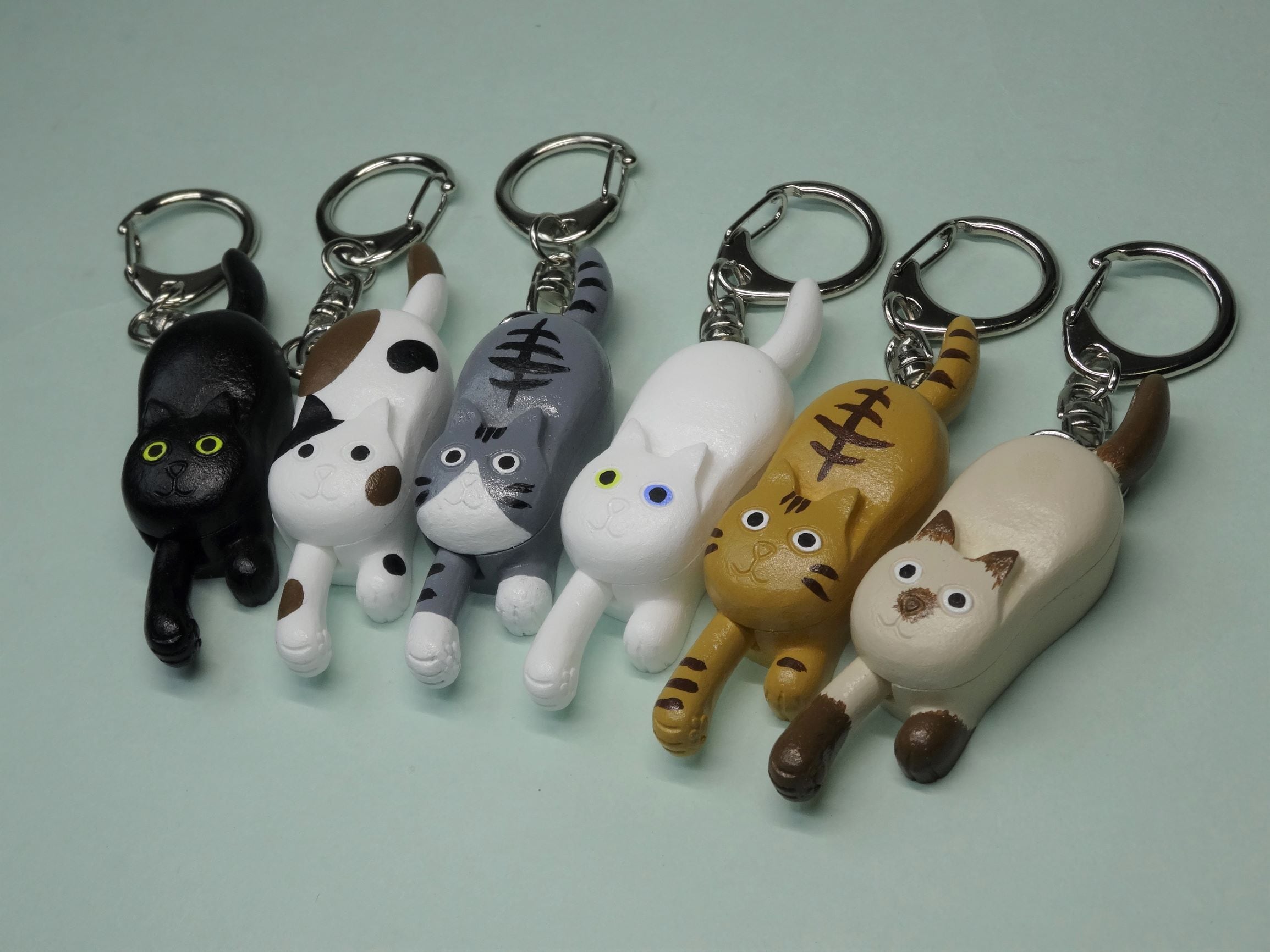【No.198】ꫛꫀꪝ✧‧˚ 気品ある猫様 猫 ヘアゴム キーホルダー HA-1 ねこふわふわヘアゴム | T'S COLLECTION