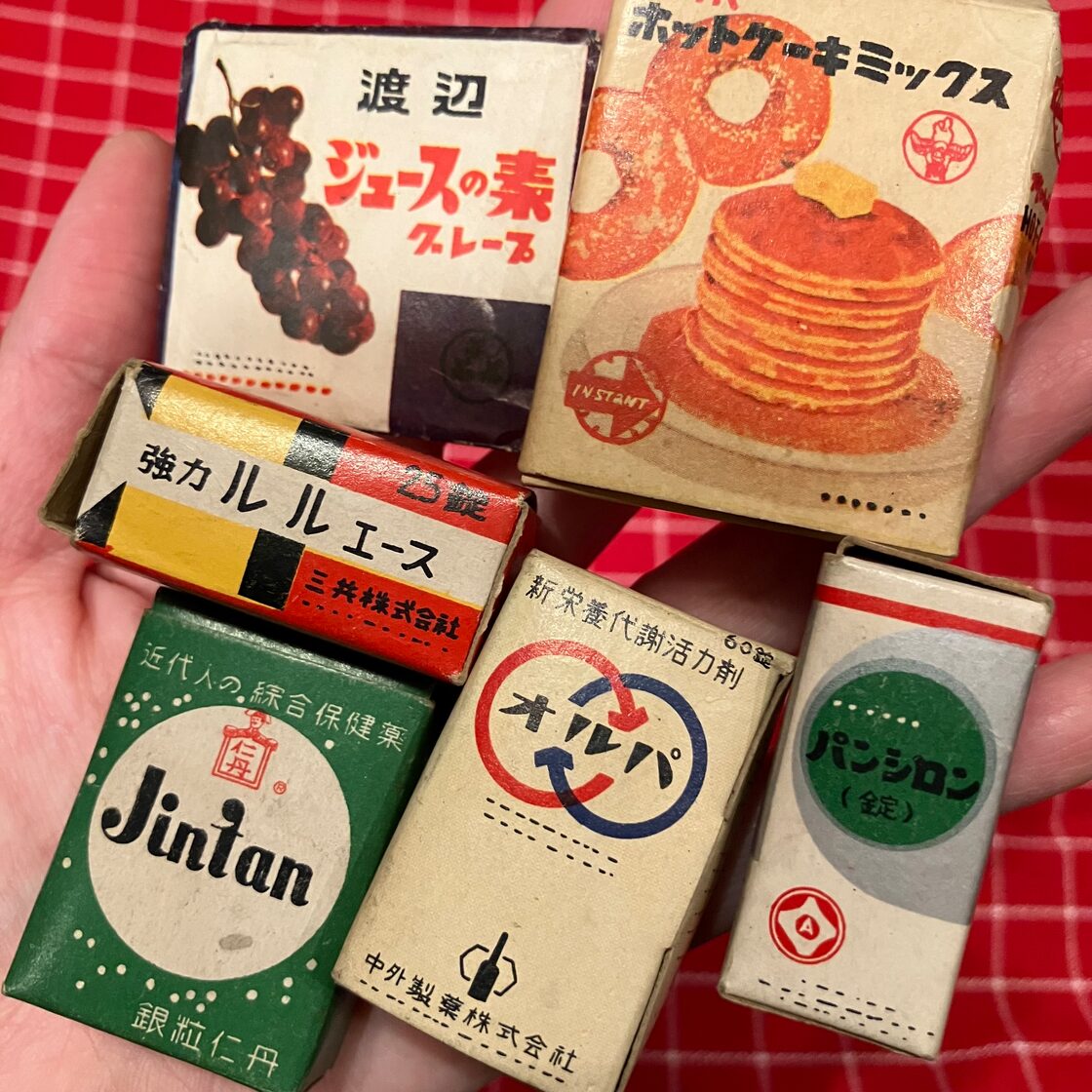 可愛い…可愛い‼︎ 1960年代ミニチュア6個。「渡辺のジュースの素」「強力ルルエース」「仁丹」など。 | Pay ID