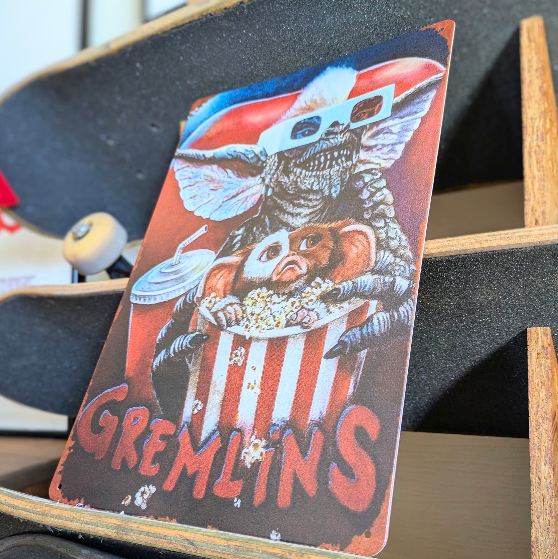 送料無料！ちょうどいいブリキ看板【 Gremlins （ グレムリン