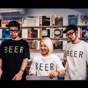 90s モーションロゴ　beer tシャツ 90s Have another beer 山田レン着用 Tシャツ モーション - メルカリ