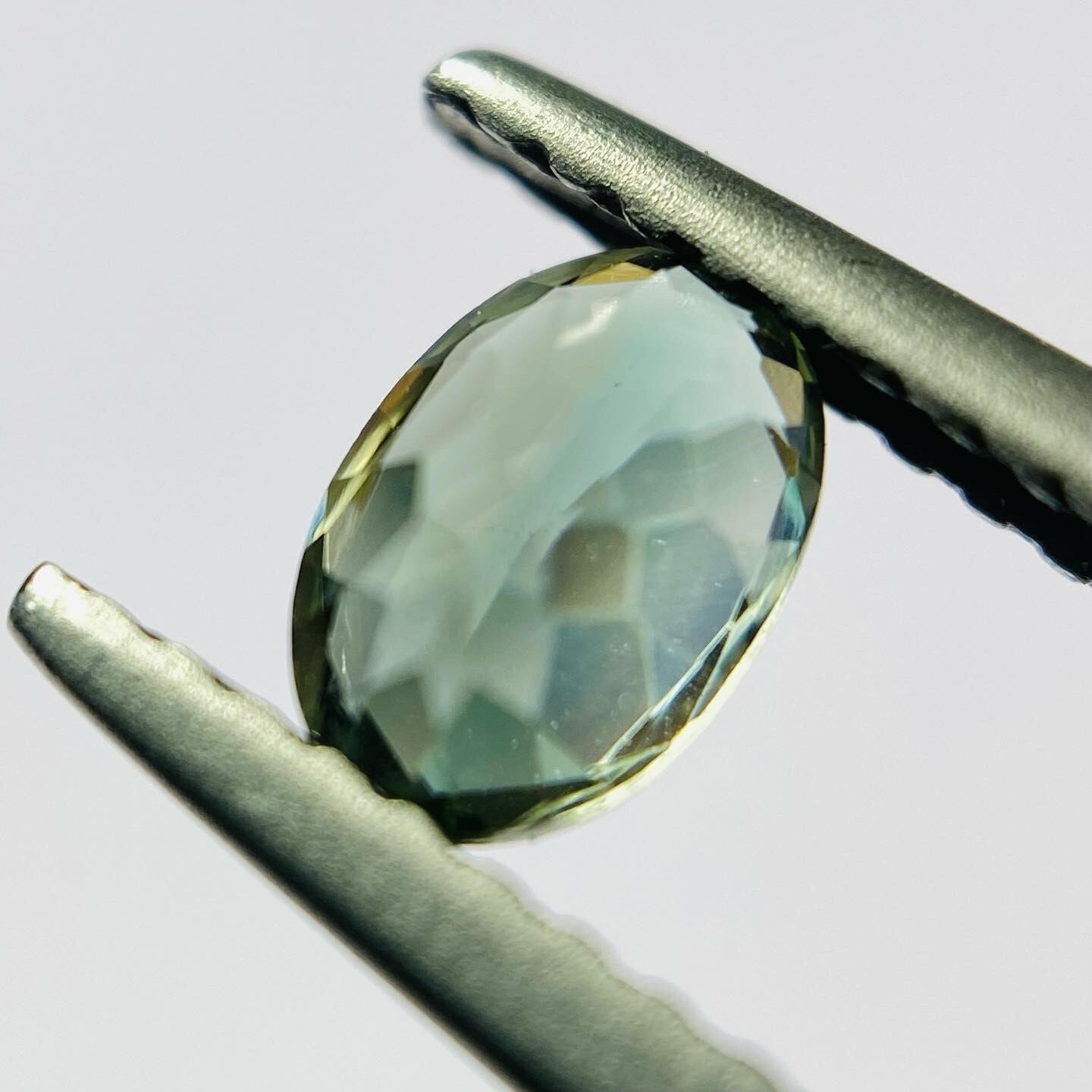 魅惑の多色性　オレゴンサンストーン3