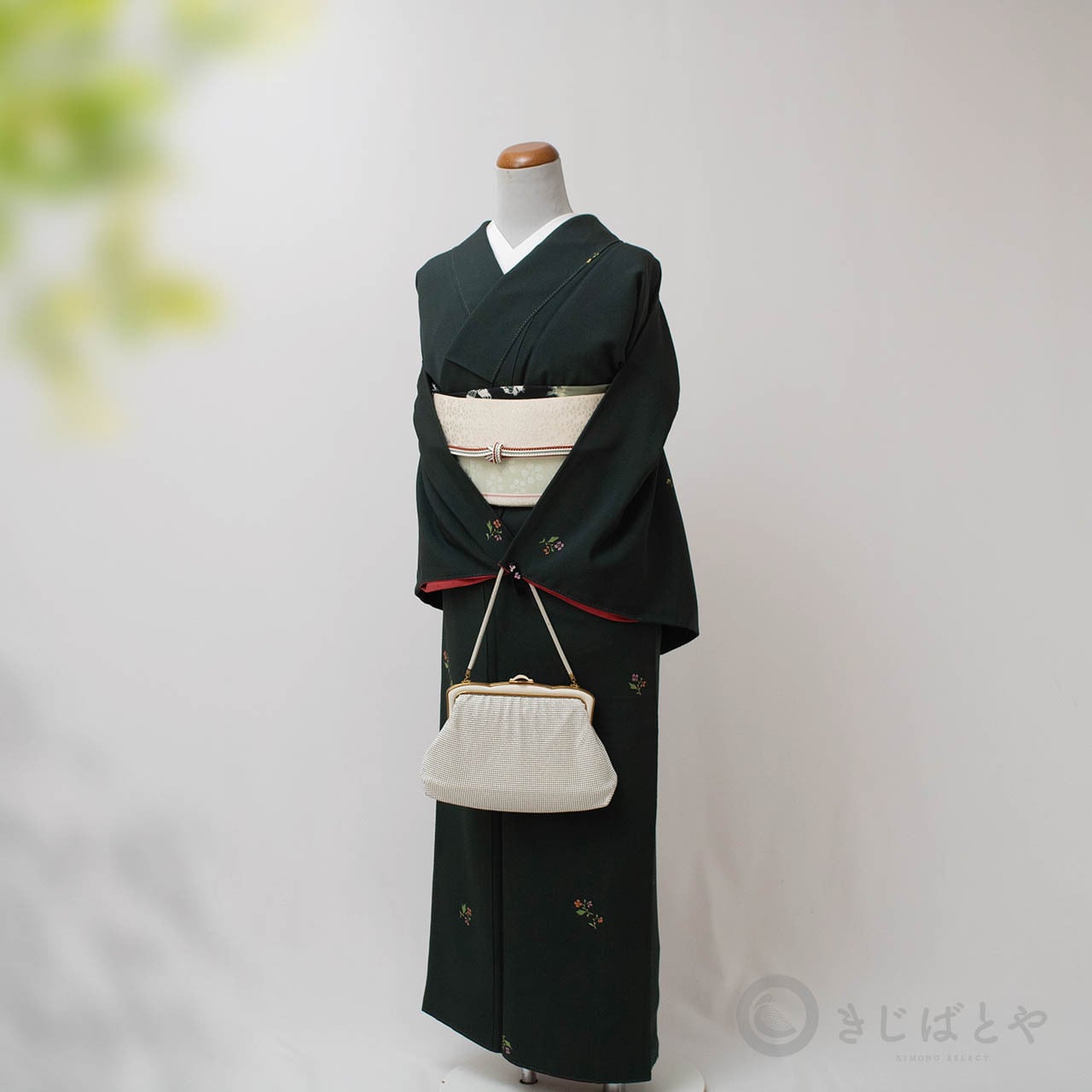 正絹ちりめん 黒橡のとび柄小紋 袷 | きじばとや