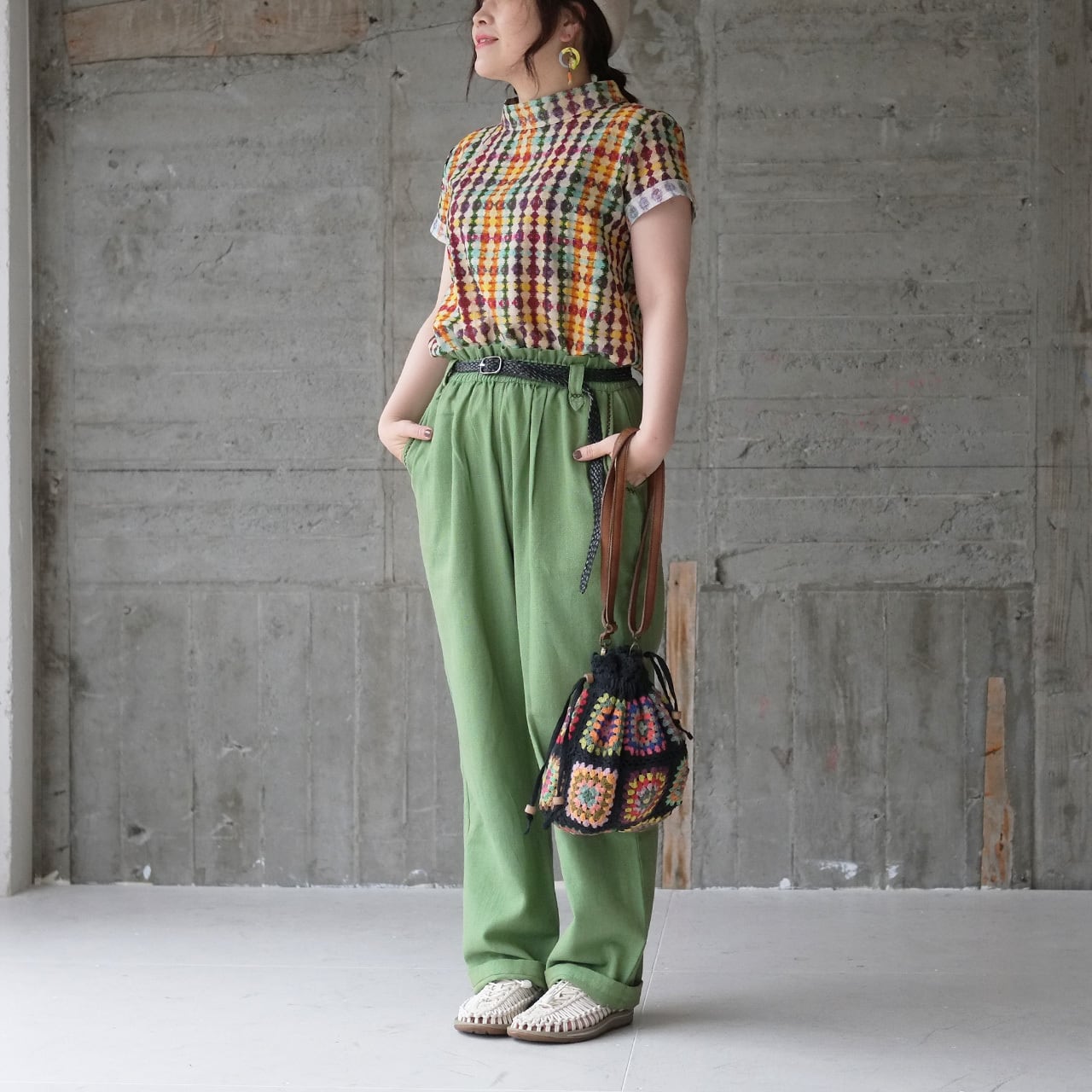 フラワークロシェ巾着バッグ（20w-019）ブラック | Hammock