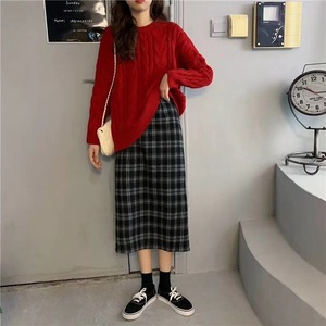 バッグスリットチェックスカート