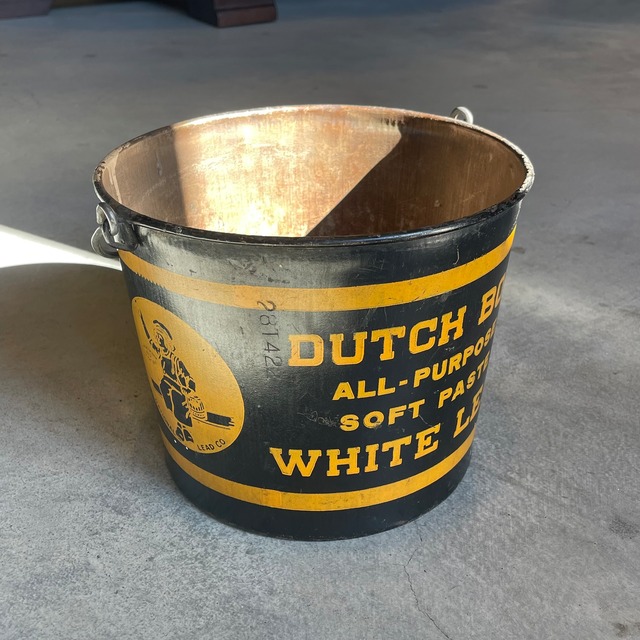 DUTCH BOY Paint Can