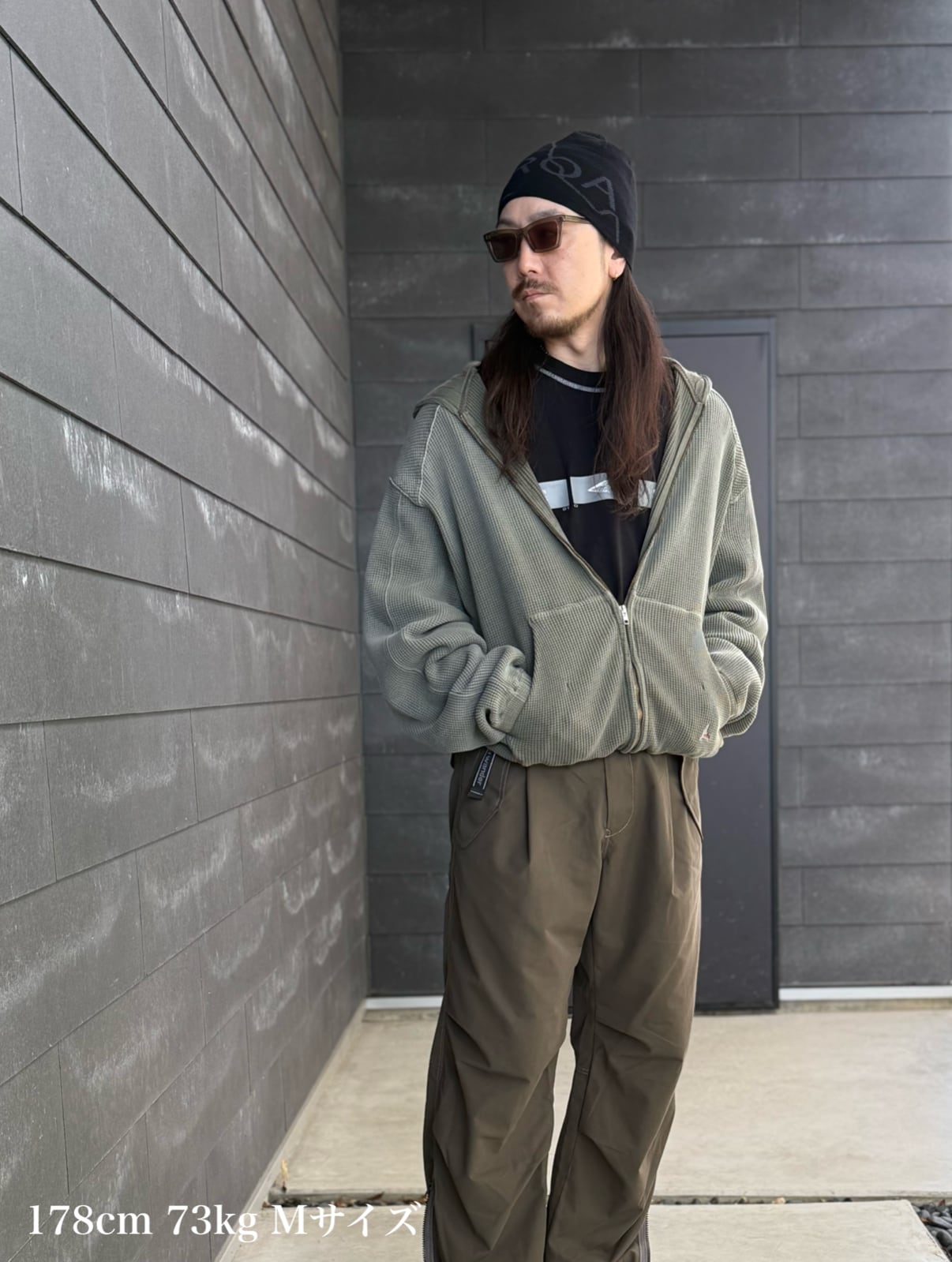 roa♡ ROA【Bee Sun Faded Waffle Zip-Up Hoodie】 | LARGE LAB TOWN