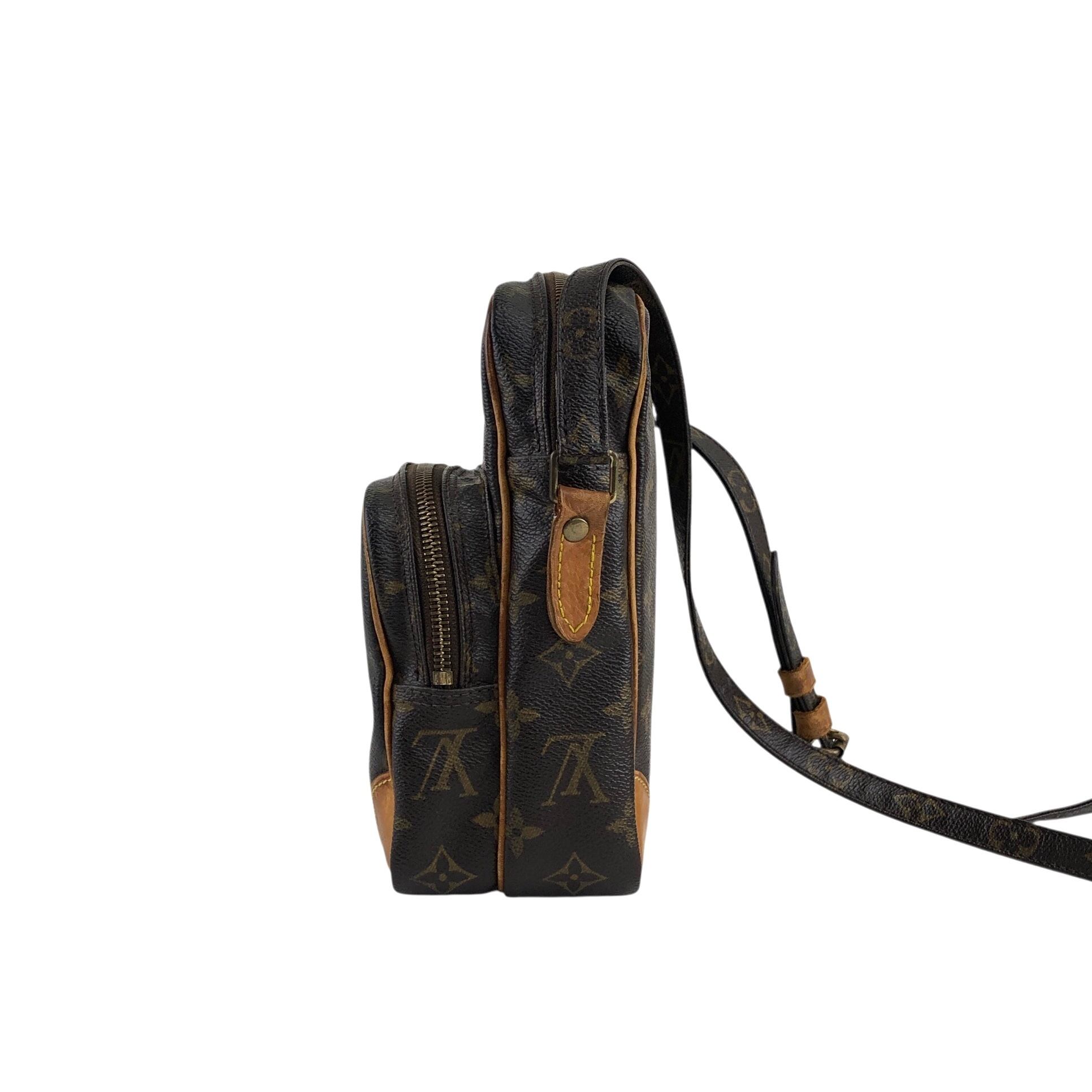 LOUIS VUITTON ルイヴィトン モノグラム  ショルダーバッグ ブラウン  PVC レザー アマゾン ps7m36 LOUIS VUITTON ルイヴィトン モノグラム ショルダーバッグ ブラウン