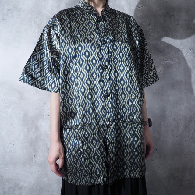 ” Thai silk ”  ethnic gross pattern design no callar china shirt