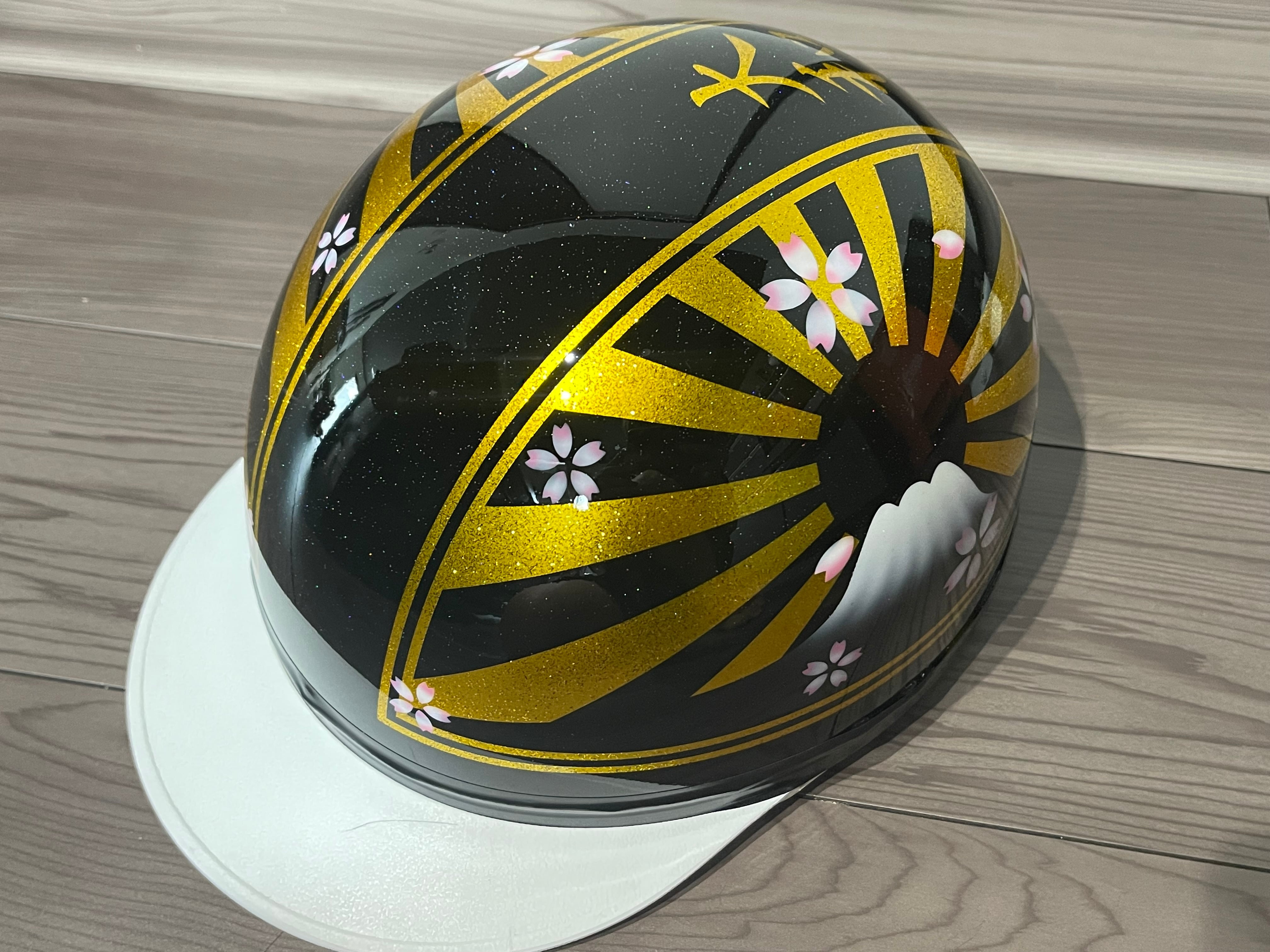 ゴールドラメ 富士日章 コルク半 ヘルメット 桜吹雪 | clover98 
